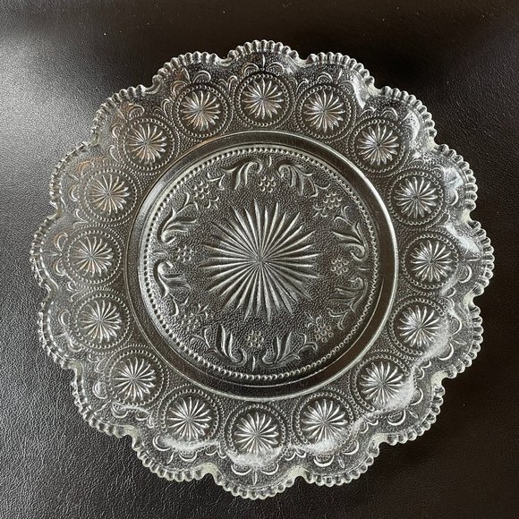 Vintage 60s American Concord Glass Round Plate/Platter with Scalloped Edge - Picture 1 of 5